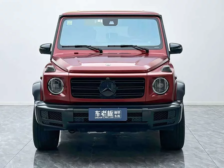 Mercedes Benz G-rated