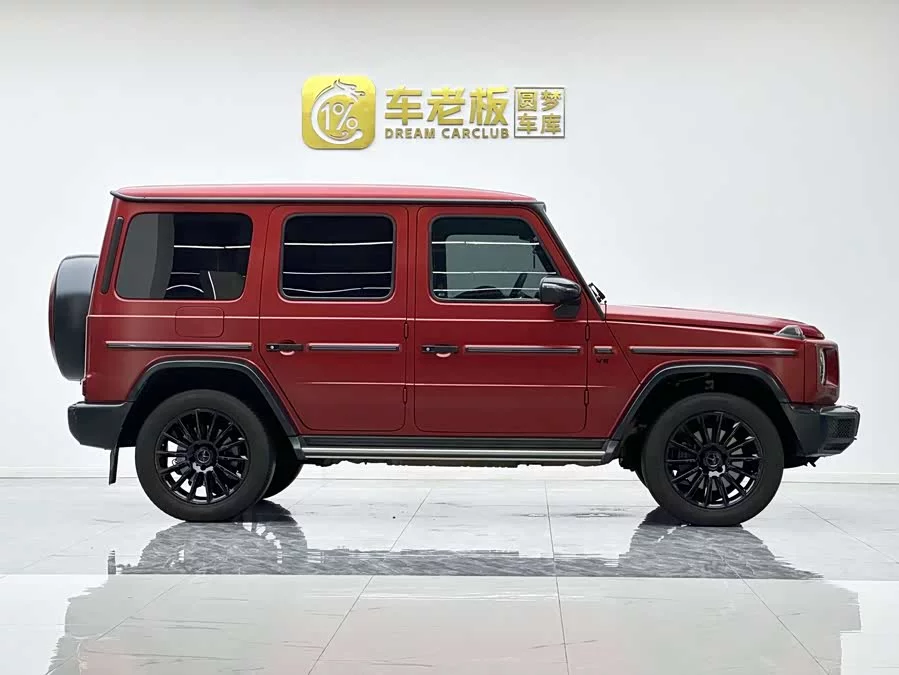 Mercedes Benz G-rated