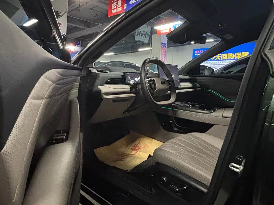 Geely Galaxy Star 8