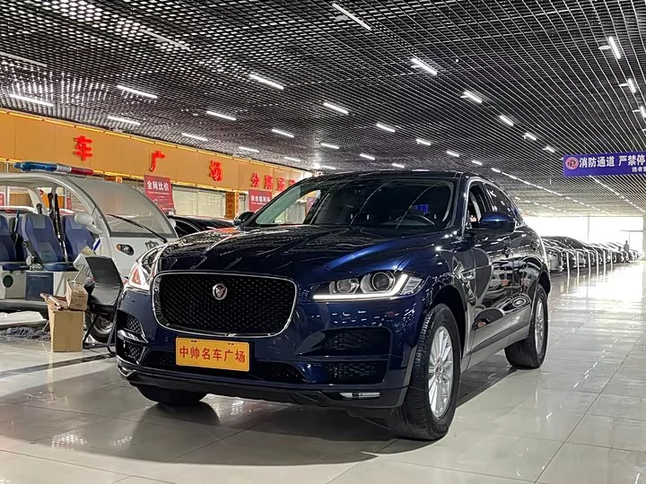 Jaguar F-PACE