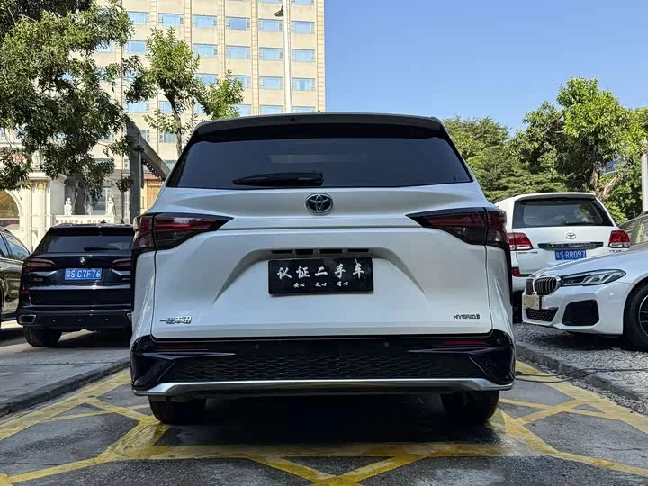 Toyota Granvia