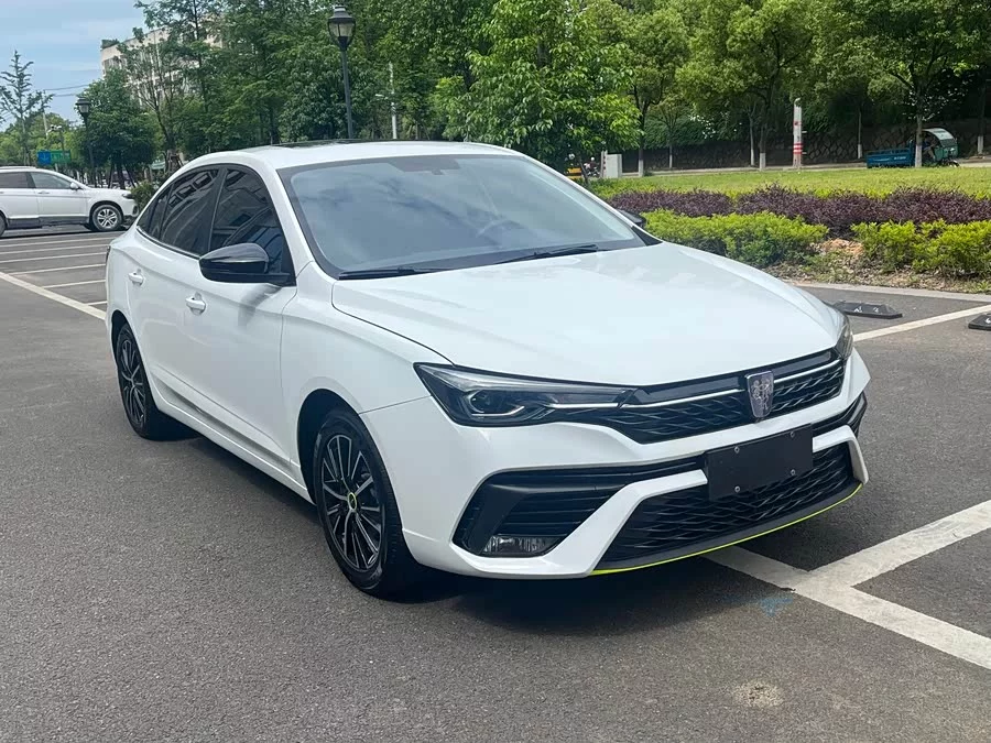 Roewe i5