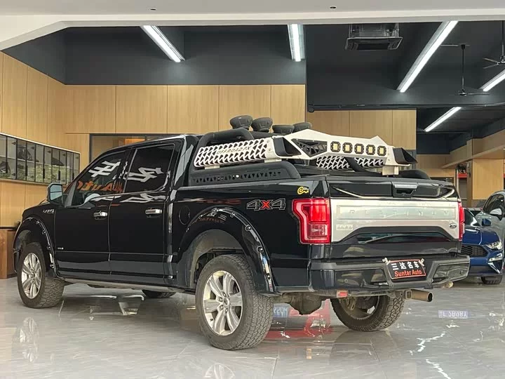 Ford F-150 Raptor