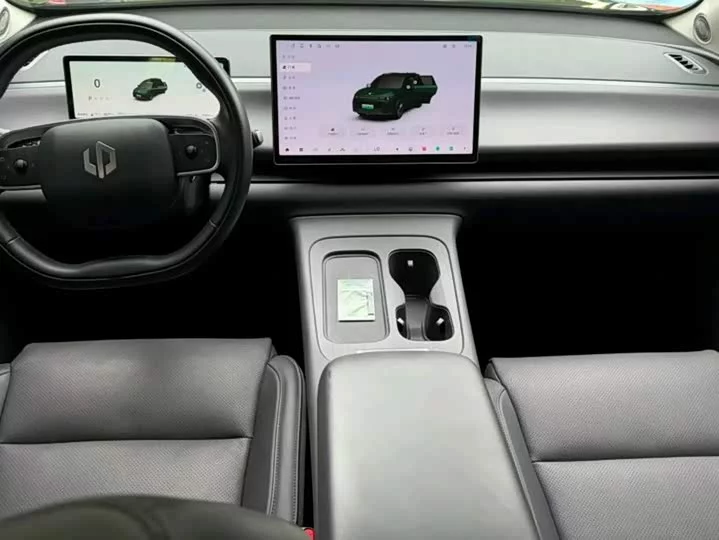 Leapmotor C16