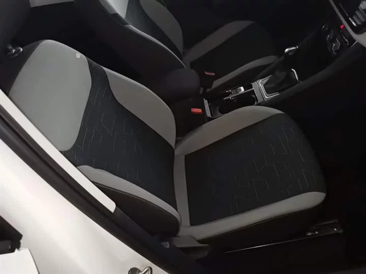 Jetta VS5