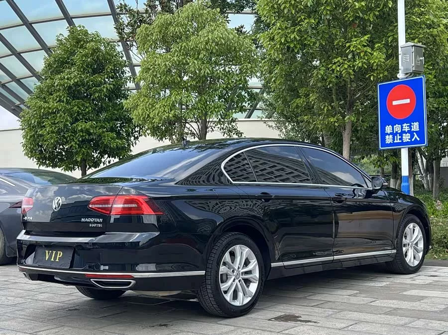 Volkswagen Magotan