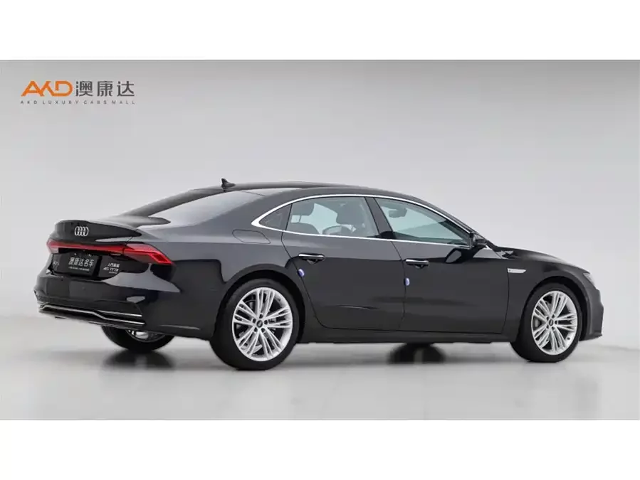 Audi A7L