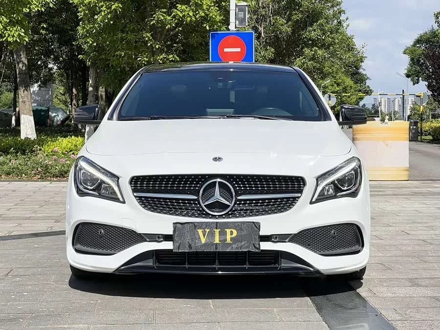 Mercedes-Benz CLA
