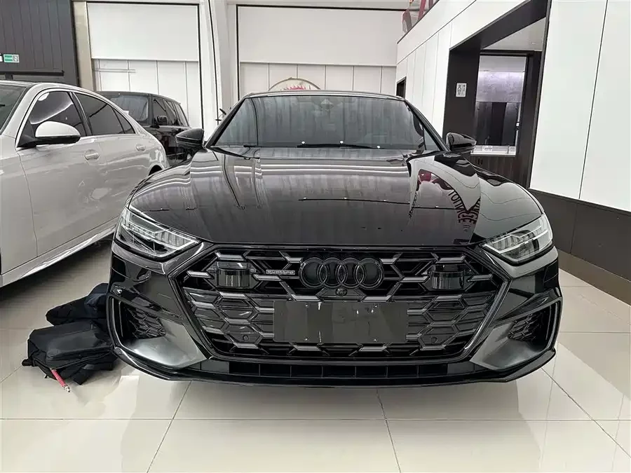 Audi A7L