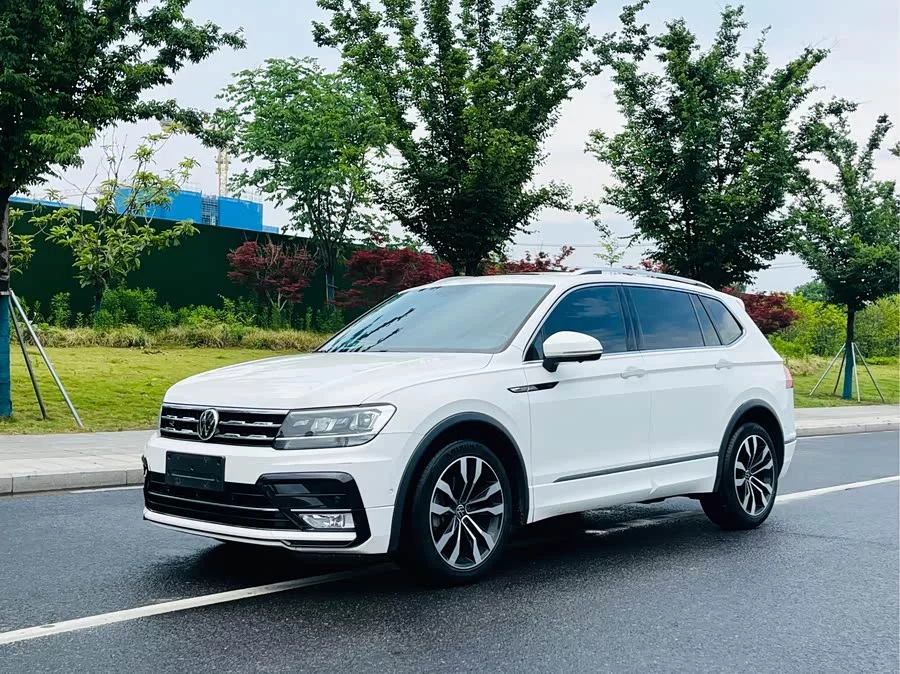Volkswagen Tiguan L