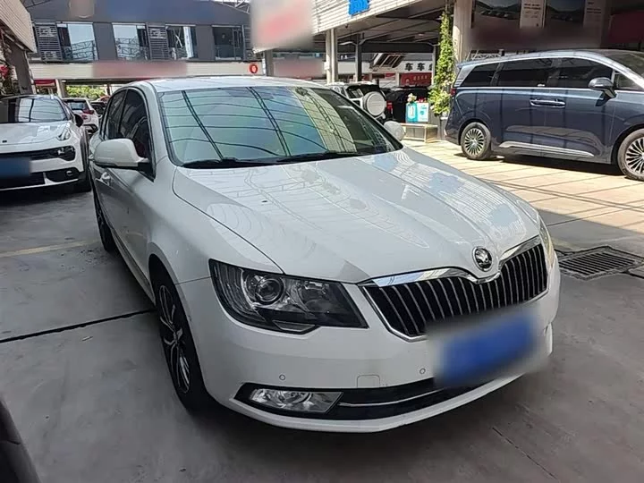 Skoda SuperB