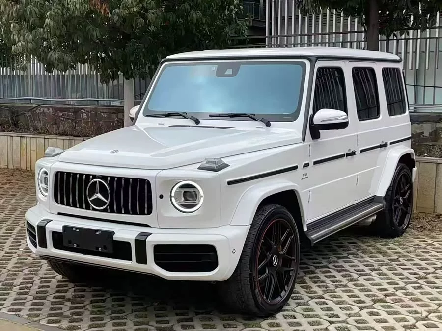 Mercedes Benz G-rated