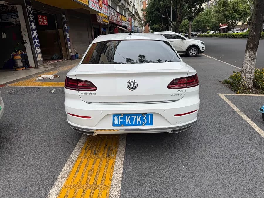 Volkswagen FAW- CC