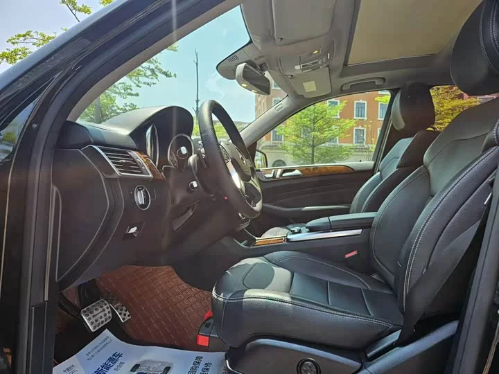 Mercedes-Benz M-Class