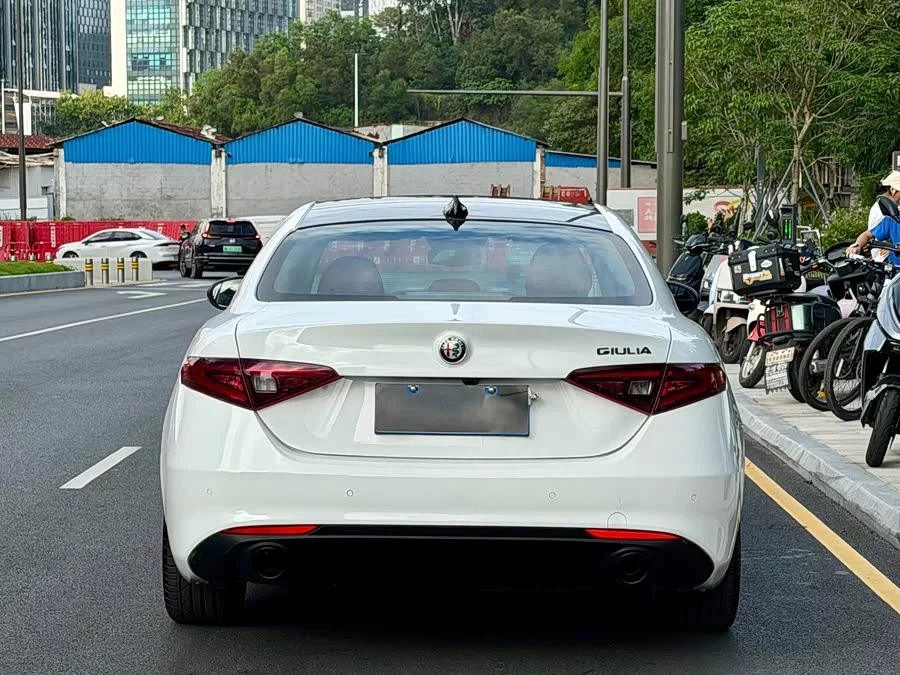 Alfa Romeo Giulia