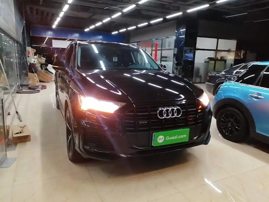 Audi Q7