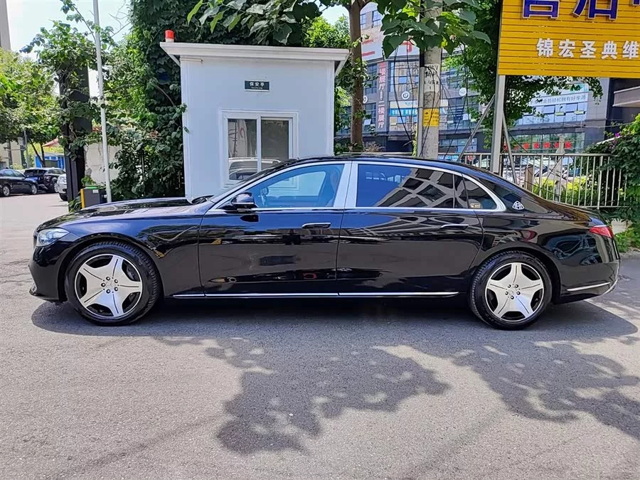 Mercedes Benz Maybach S-Class