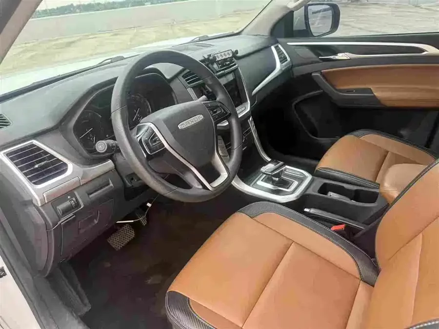 Maxus T70