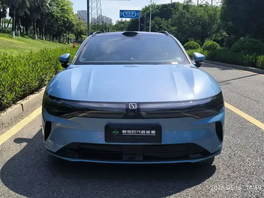 Zeekr 007GT