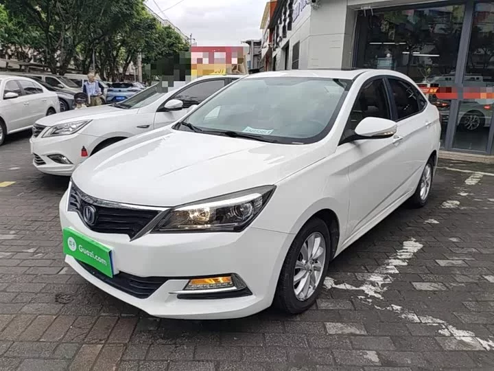 Changan Yuexiang V7