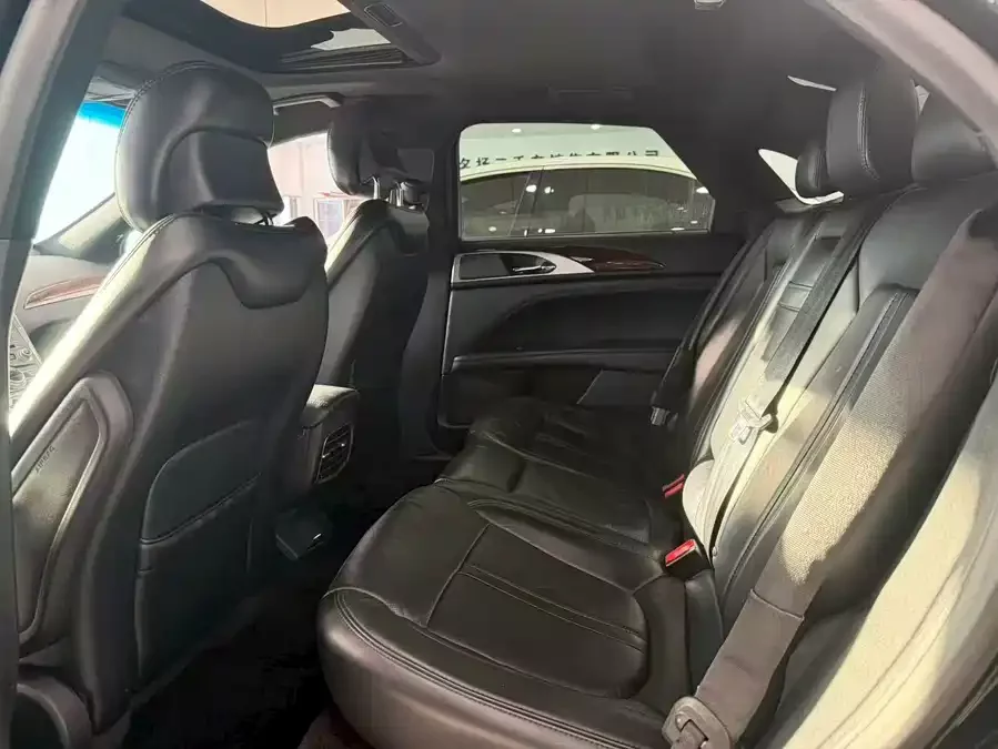 Lincoln MKZ