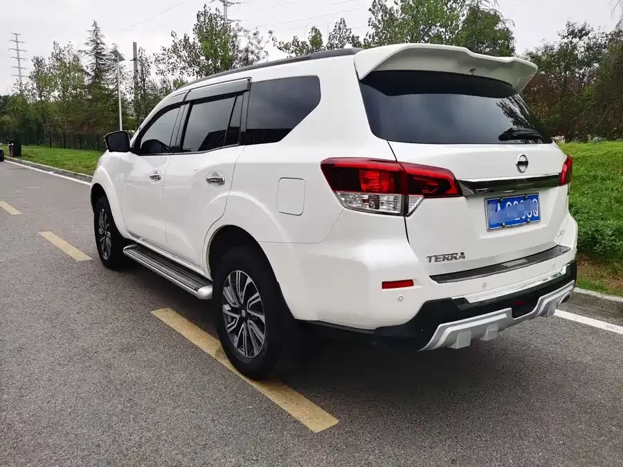 Nissan Terra