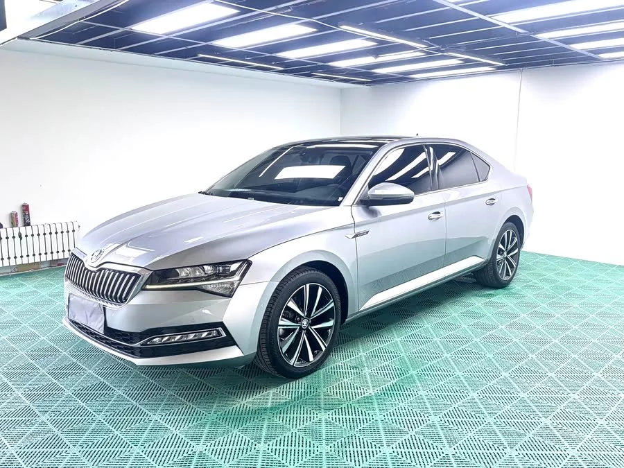 Skoda SuperB