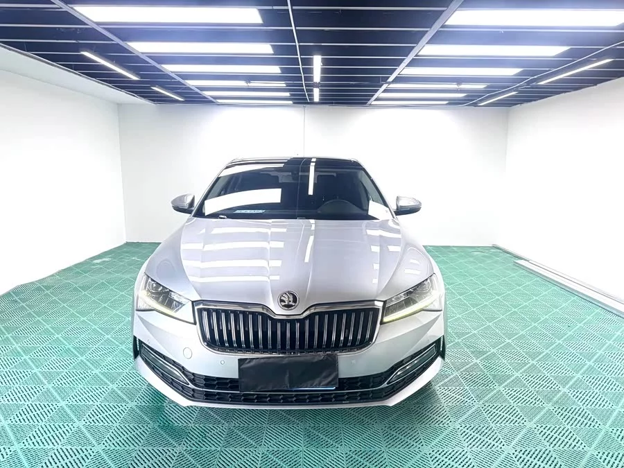 Skoda SuperB