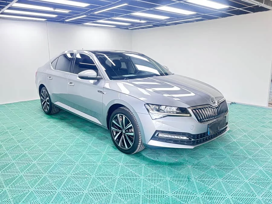 Skoda SuperB
