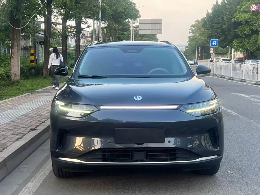 Leapmotor C11