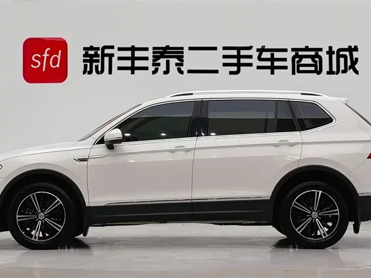 Volkswagen Tiguan L
