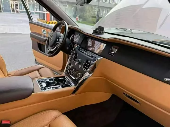 Rolls Royce Cullinan