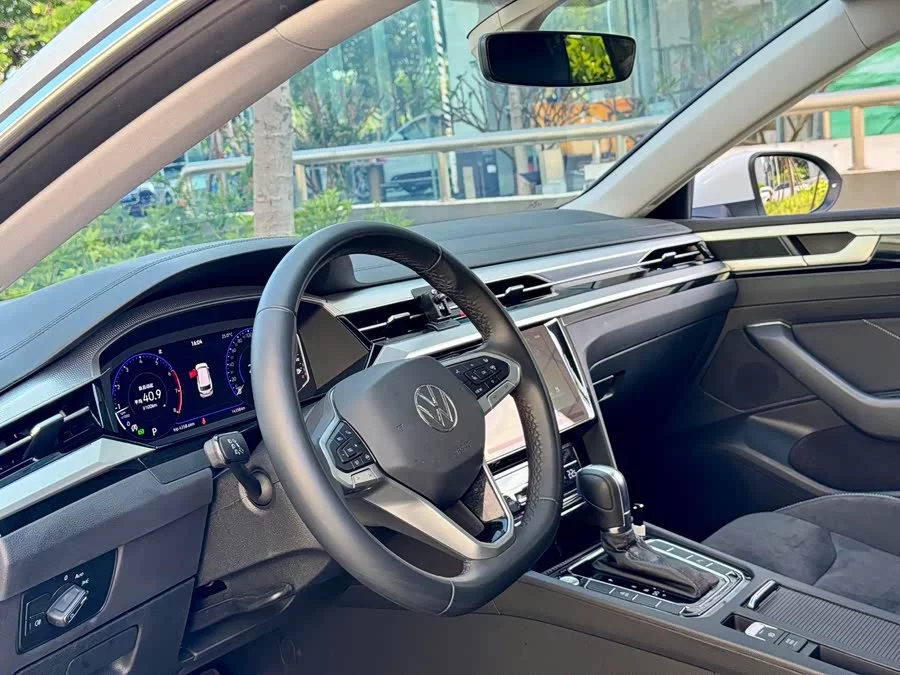 Volkswagen FAW- CC
