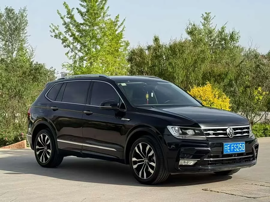 Volkswagen Tiguan L