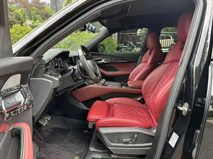 Audi Q6