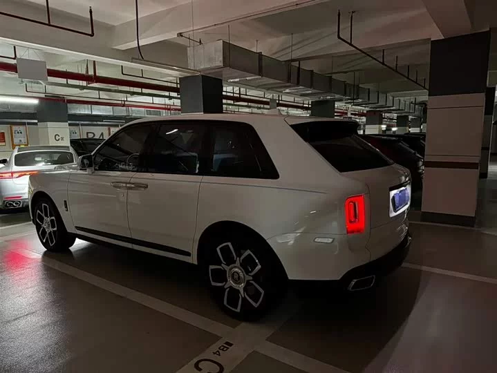 Rolls Royce Cullinan