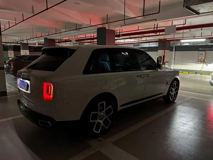 Rolls Royce Cullinan
