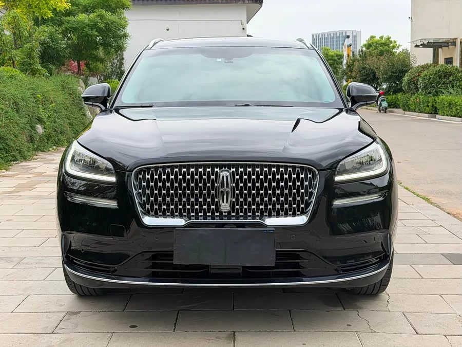 Lincoln Adventurer