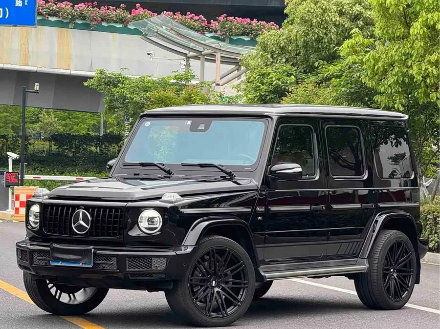 Mercedes Benz G-rated