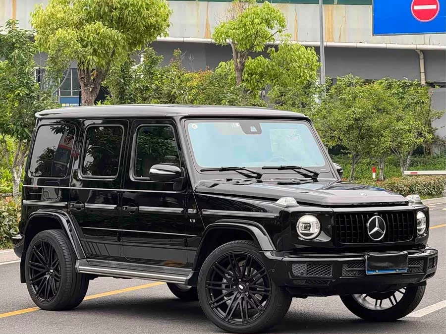 Mercedes Benz G-rated