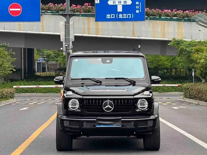 Mercedes-Benz G-rated