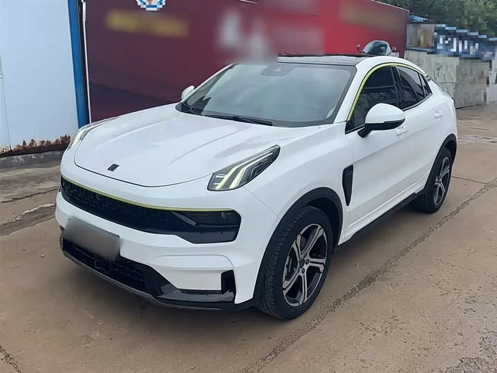 Lynk & Co 05