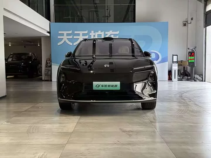 NIO ET9