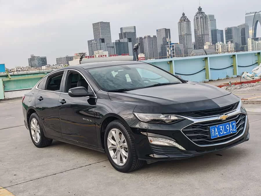 Chevrolet Malibu XL