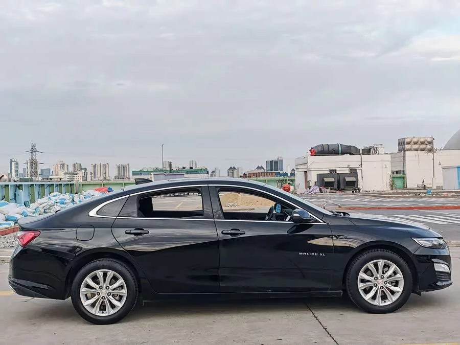Chevrolet Malibu XL