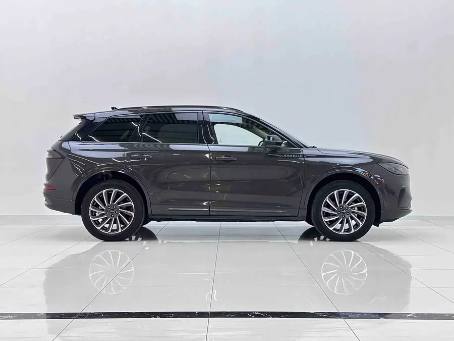 Lincoln Adventurer