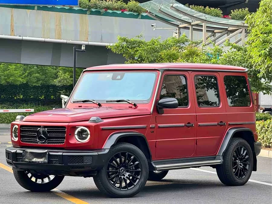Mercedes Benz G-rated