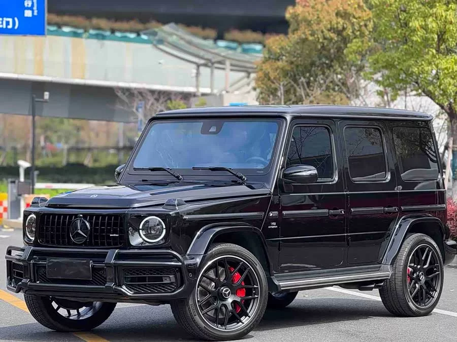 Mercedes Benz G-rated