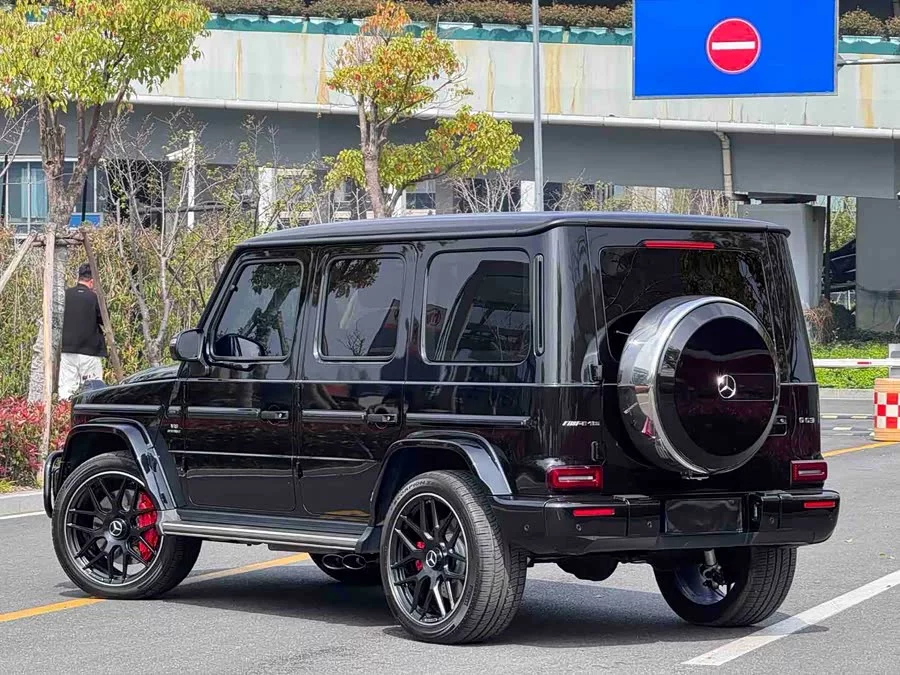 Mercedes Benz G-rated