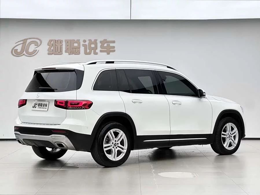 Mercedes Benz GLB